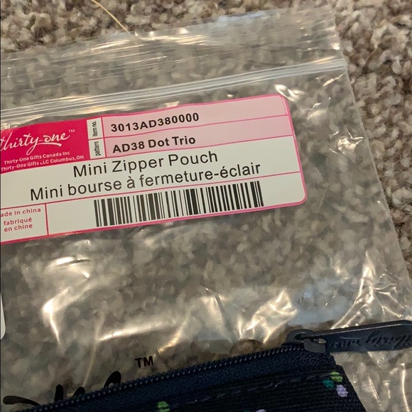 Mini Zipper pouch with personalization. - Picture 2 of 2